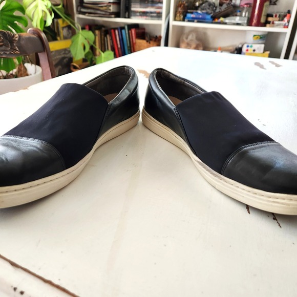 Via Spiga Black Leather Slip On Sneakers Women's US 8 Casual Comfort - Picture 5 of 10